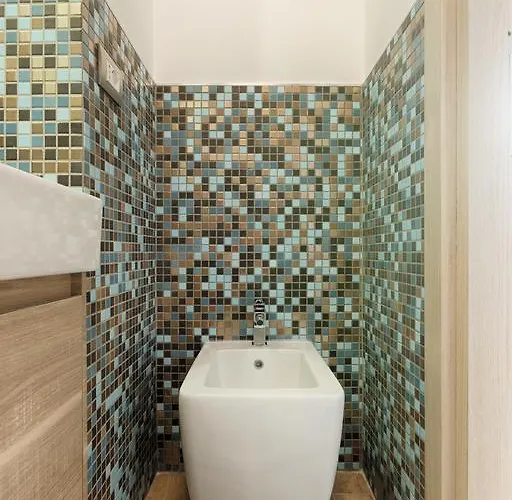 Guesthost - Multifunctional Stylish *