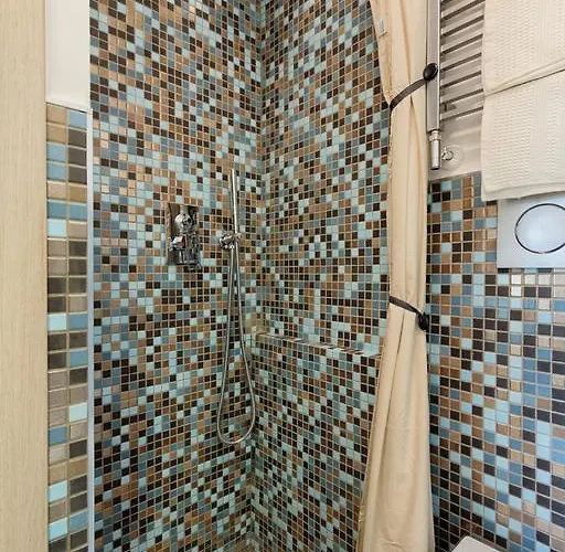 Guesthost - Multifunctional Stylish トリノ