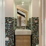 Guesthost - Multifunctional Stylish Appartement Turin